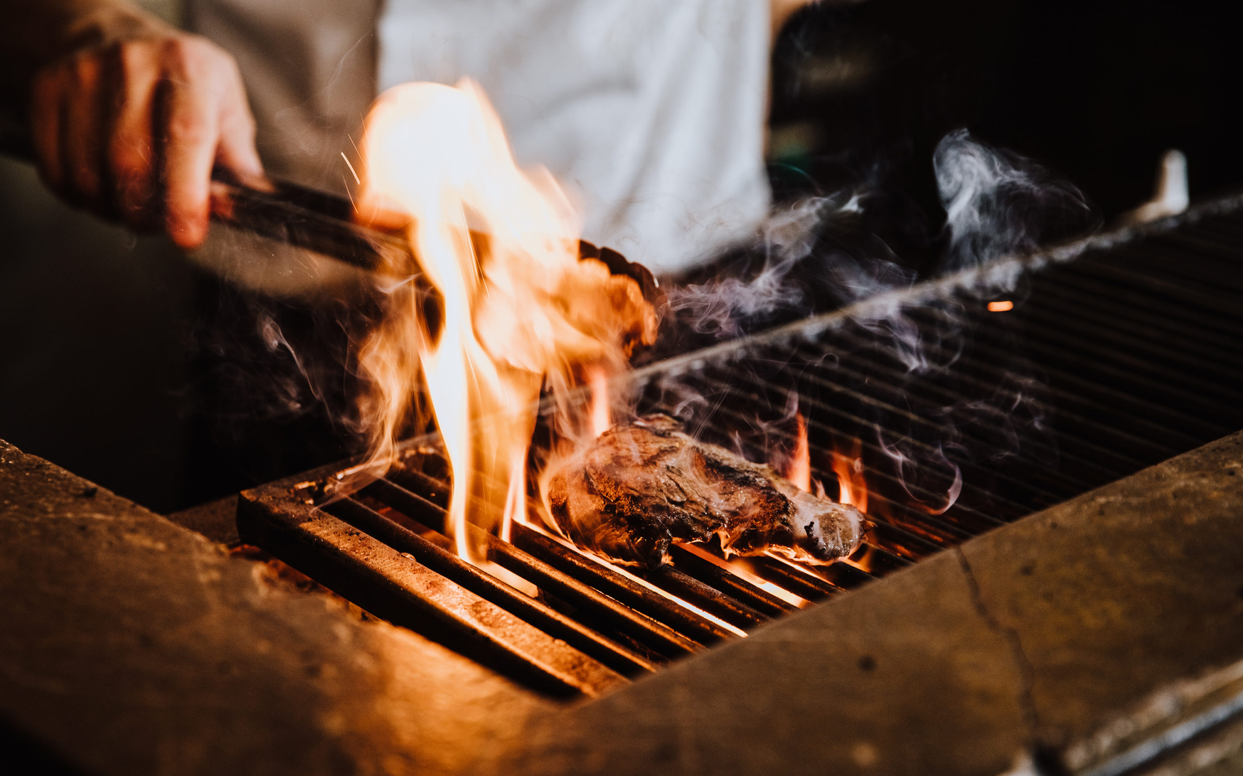 Come cuocere la carne al barbecue