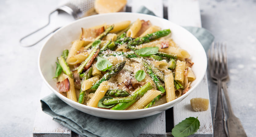 Ricetta pasta, asparagi e pancetta