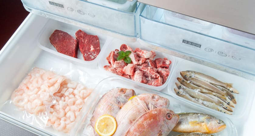Pesce e carne possono essere conservati nella stessa cella frigorifera?