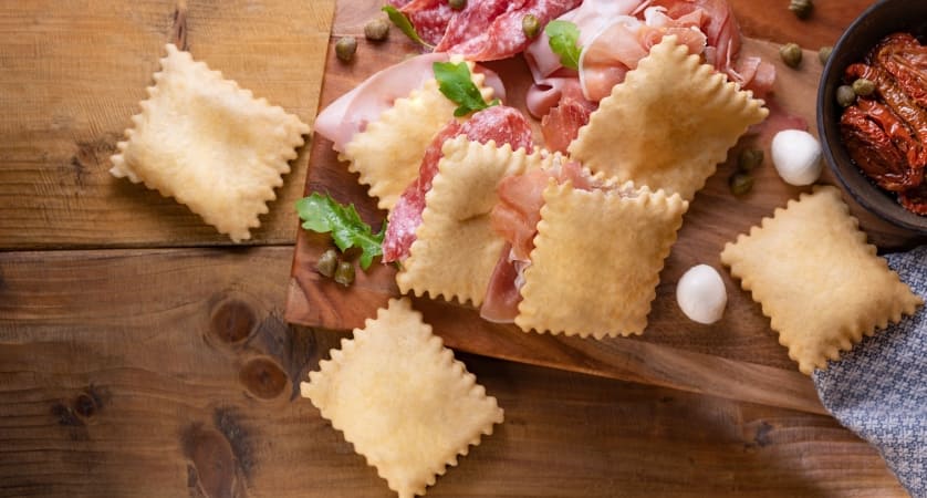 Come si prepara lo gnocco fritto con strutto?