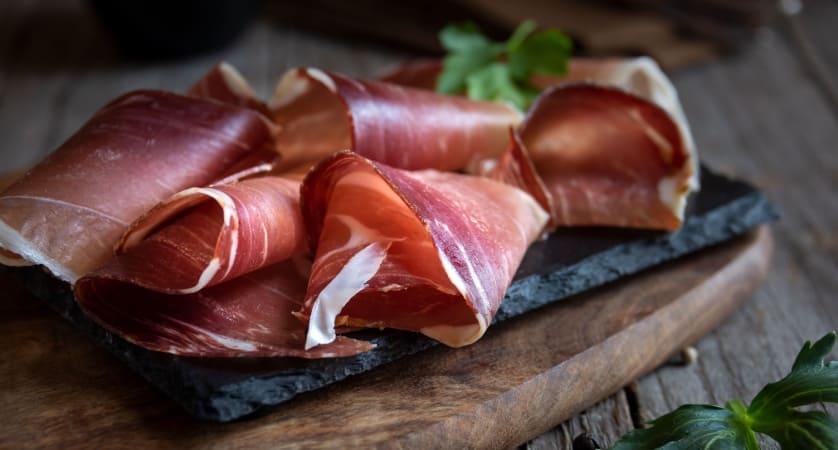 Differenza tra speck e prosciutto crudo, salumi