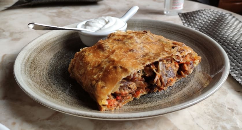 Ricetta strudel di maiale con mele