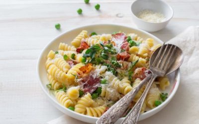 Pasta con guanciale e piselli