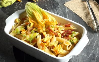 Pasta con fiori di zucca e pancetta